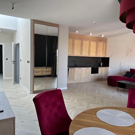 Apartamenty Verano Plus 코워브제크 외부 사진